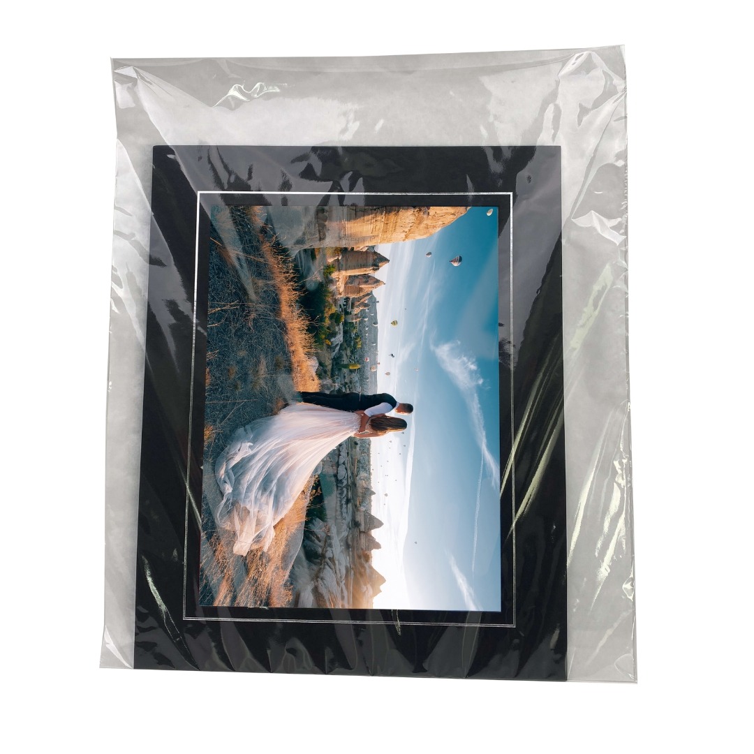 photo mount in clear bag with photo of bride and groom
